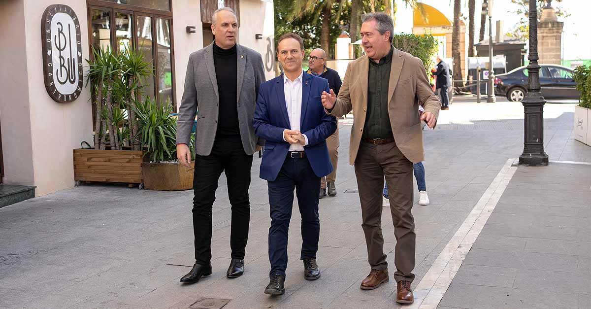 De la Encina recibe el apoyo regional de Espadas
