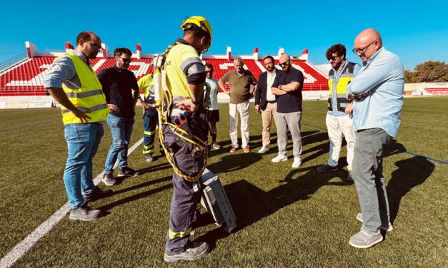 Arranca la segunda fase de la reforma del José del Cuvillo con nueva iluminación para el Racing Club Portuense