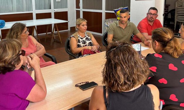 El PSOE se solidariza con Las 3 Fases ante el desalojo de su local