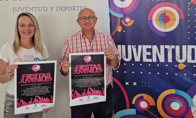 La Sala de la Juventud traslada su actividad de los viernes al Patio Trasero del colegio San Agustín