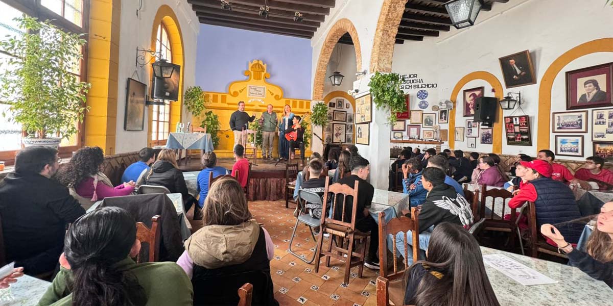 Cerca de 400 alumnos de El Puerto se acercan al Flamenco con la Oferta Educativa Municipal