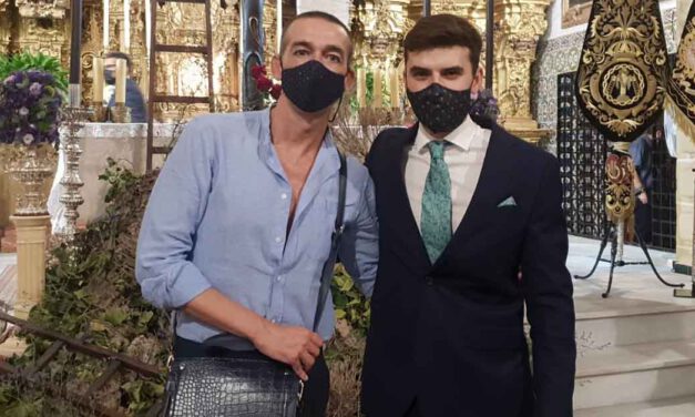 Calleja felicita a Ramón Manuel Moreno por su VII Exaltación a la Cruz