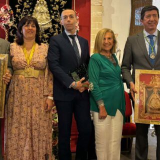 Calleja felicita a Adrián Ríos por su cartel de Pentecostés y a Miguel García por su pregón del Rocío 2024
