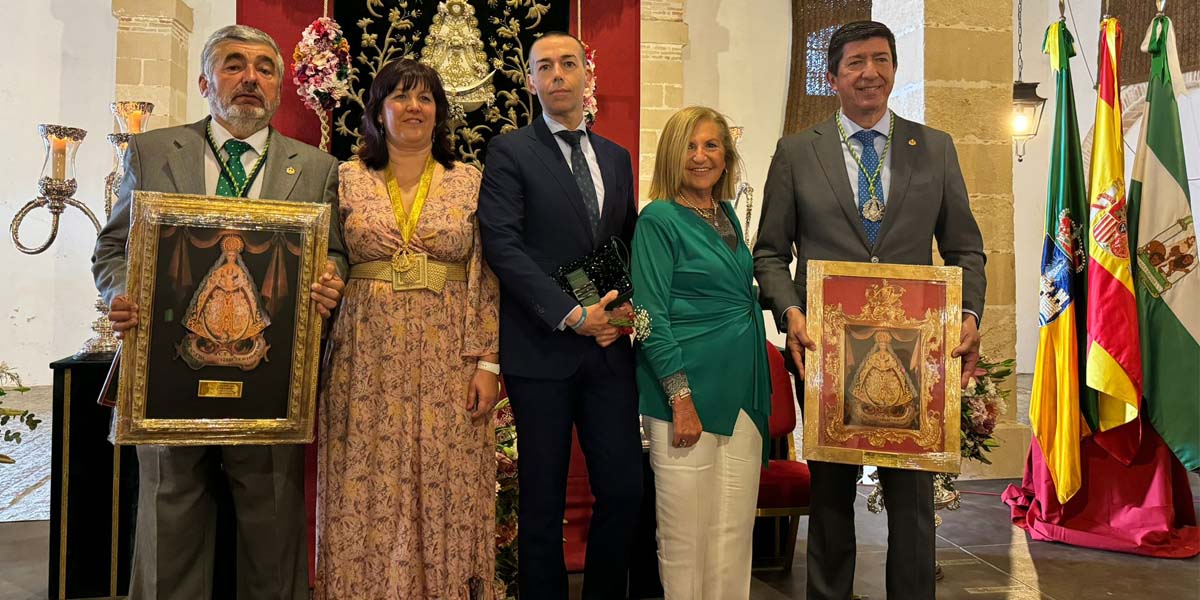 Calleja felicita a Adrián Ríos por su cartel de Pentecostés y a Miguel García por su pregón del Rocío 2024