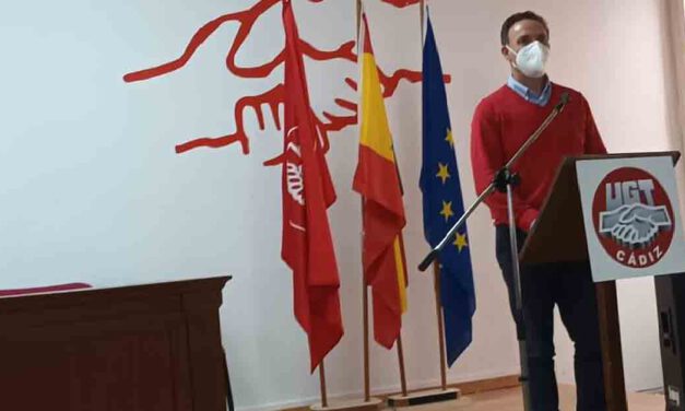 De la Encina reelegido secretario general del PSOE