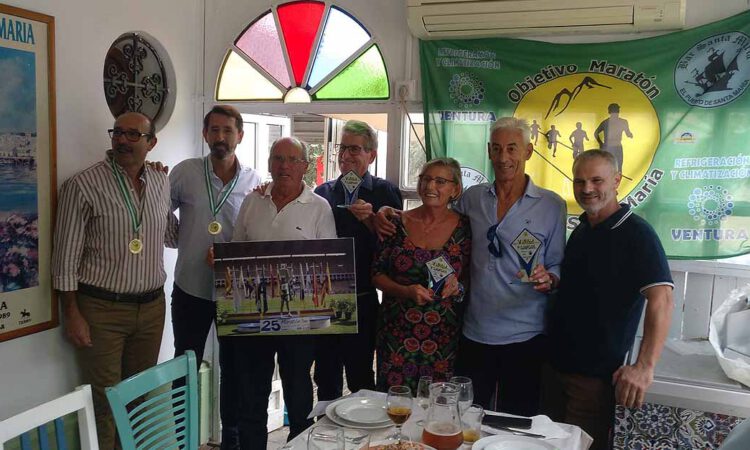El grupo Objetivo Maratón homenajea a Luis Caballero Jurado
