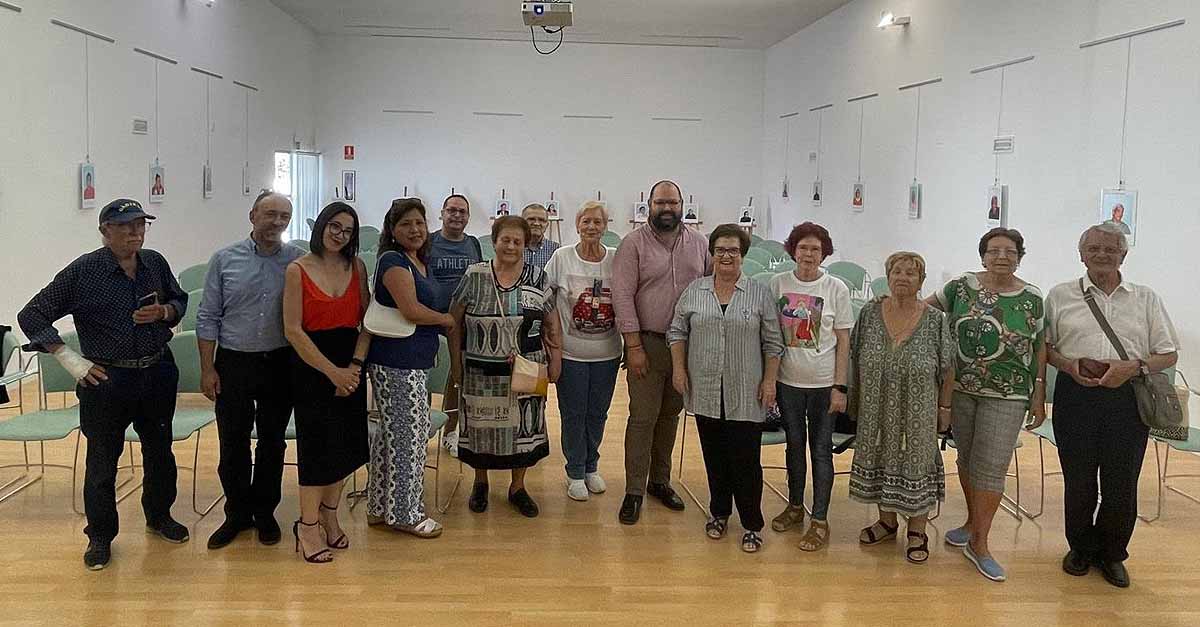 El Centro Cívico acoge la exposición fotográfica "Los Milagros en femenino"