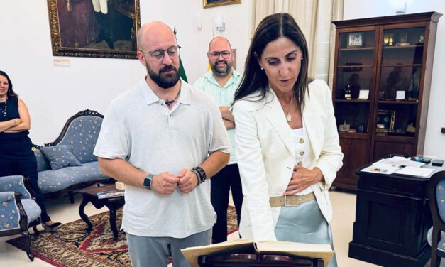 El Ayuntamiento cubre de forma definitiva la Jefatura de Contratación y Compras