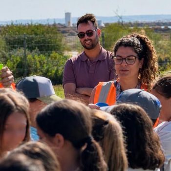 Unos 200 escolares participan en actividades ambientales para concienciar sobre el cambio climático