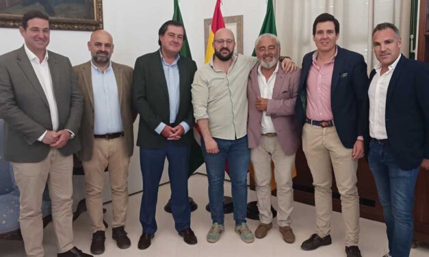 Beardo se reúne con la nueva Junta Directiva de la Asociación de Empresarios de El Puerto