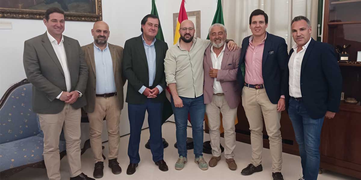 Beardo se reúne con la nueva Junta Directiva de la Asociación de Empresarios de El Puerto