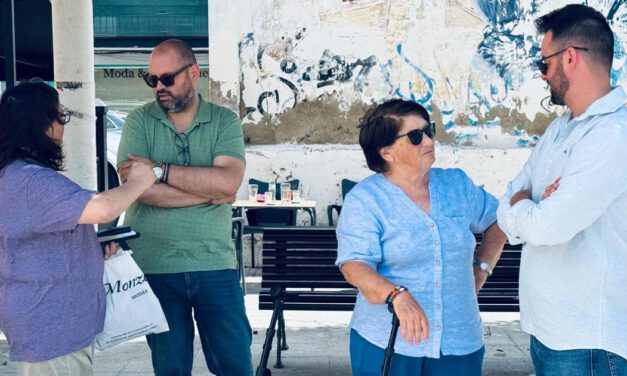 Ayuntamiento y vecinos coordinan nuevas actuaciones en La Gobernadora