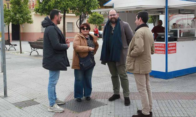 Visita a La Gobernaora: el equipo de Gobierno recoge las propuestas de mejora de los vecinos