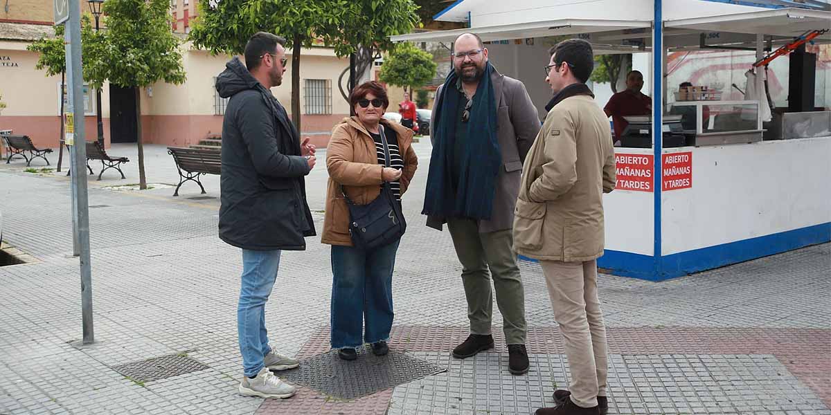 Visita a La Gobernaora: el equipo de Gobierno recoge las propuestas de mejora de los vecinos