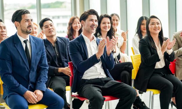 Detrás del Telón: La Magia de Organizar Eventos Corporativos de Alto Impacto