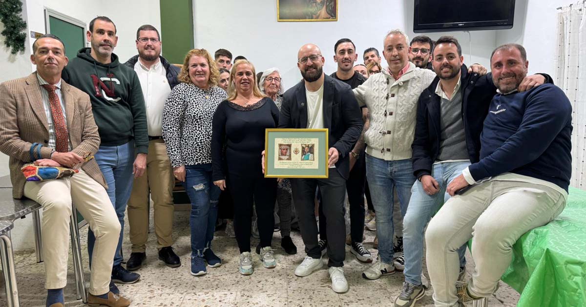 La Agrupación del Beso de Judas nombra Hermano Honorífico a Germán Beardo en su Casa Hermandad