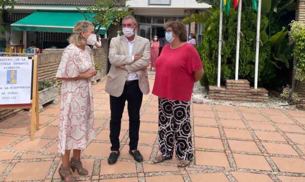 Educación inaugura en El Puerto el curso escolar 2021-2022 en La Sirenita