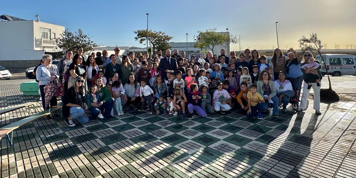 Germán Beardo inaugura la ‘Plaza de las Mujeres Rurales’ en el Poblado de Doña Blanca de El Puerto