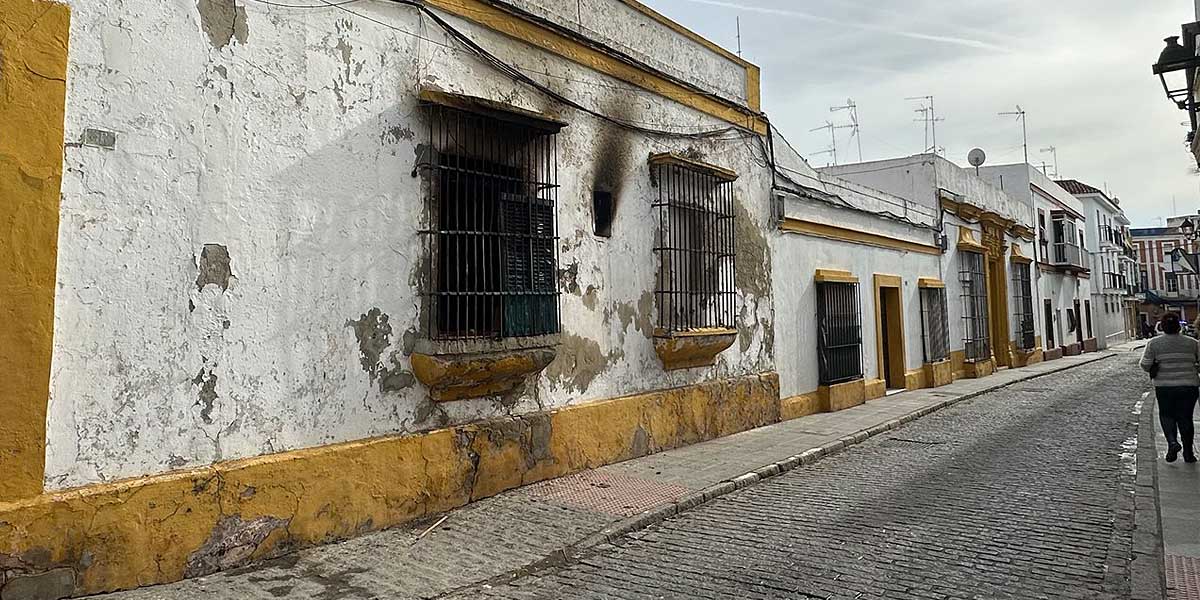 Incendio en una vivienda en Barrio Alto