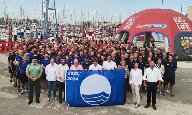 Puerto Sherry iza su Bandera Azul coincidiendo con la presencia de la Clipper Race