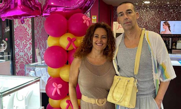 David Calleja felicita a José Álvarez Joyeros por su decimoquinto aniversario