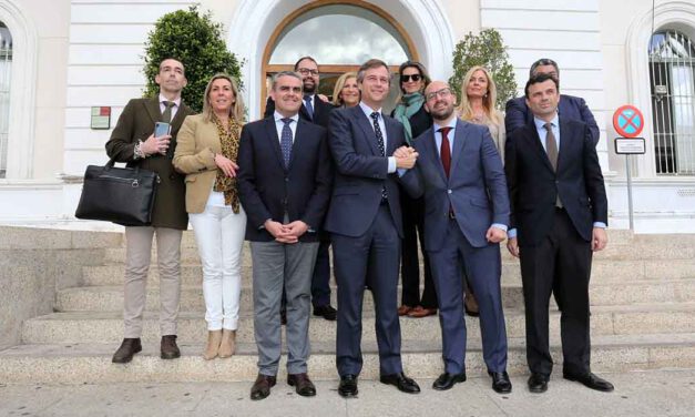 El vicesecretario general de Política Territorial del PP visita El Puerto