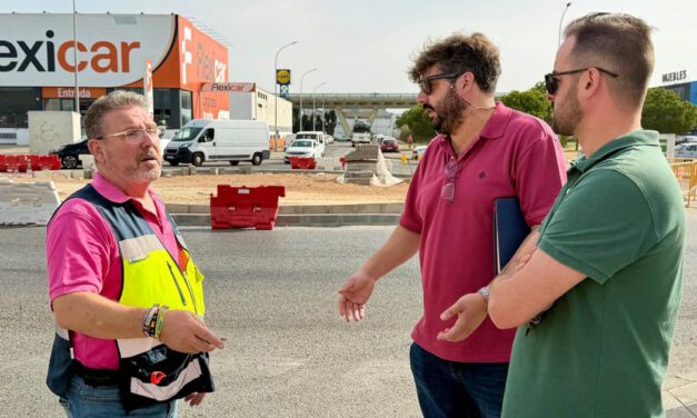 Los Madrileños renueva su señalización horizontal para mejorar la seguridad vial