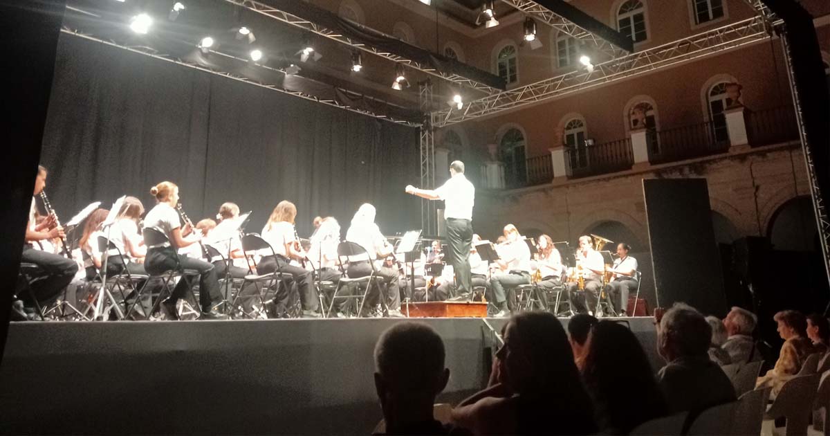La Banda Maestro Dueñas recorrerá el centro con un concierto de verano en formato pasacalles