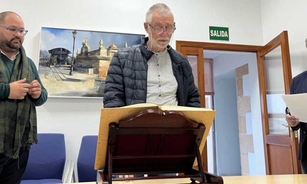 El Colegio de Adultos La Arboleda Perdida ya cuenta con un portero mantenedor