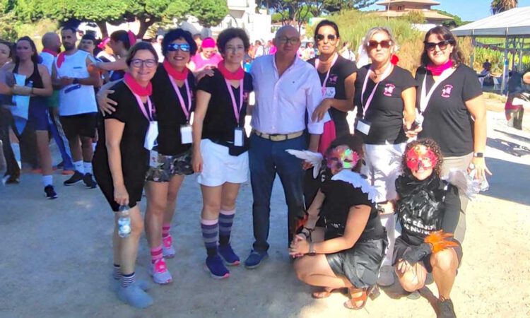 La IX Marcha Rosa llena de solidaridad el Parque de Los Toruños