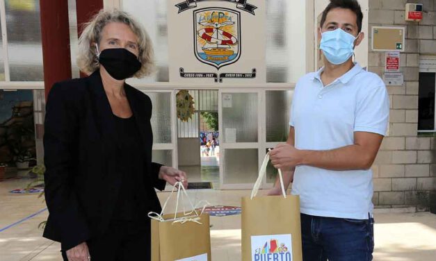 El Ayuntamiento reparte 22.500 mascarillas entre 37 centros educativos de El Puerto