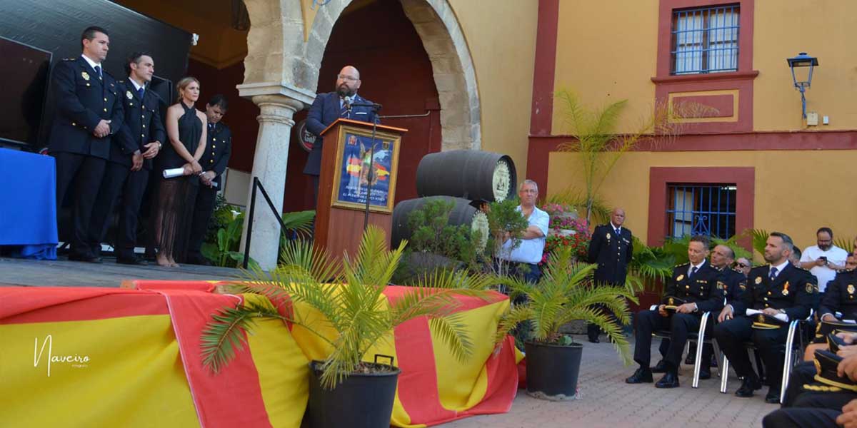La Asociación Santo Ángel de la Policía de El Puerto entrega sus Medallas y Diplomas en un emotivo acto