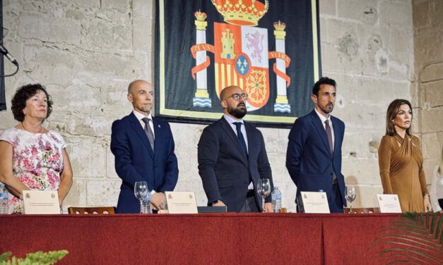 Emotivo acto de reconocimiento a funcionarios penitenciarios en la Festividad de la Merced