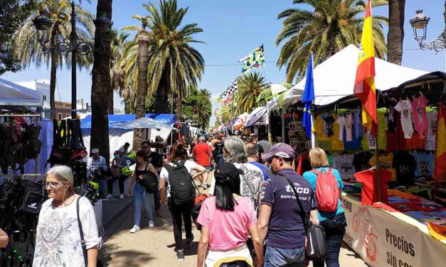 El Mercado Artesanal del Parque Calderón abrirá desde este viernes