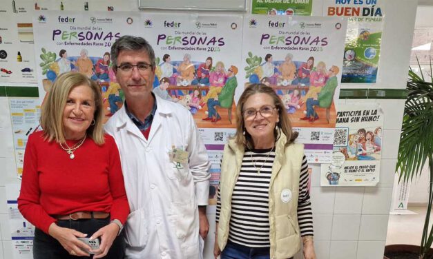 AESDE instala una mesa informativa sobre la disfonía espasmódica en el centro de salud Federico Rubio