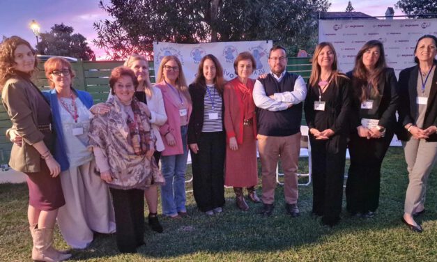 Un encuentro en Vallealto pone el foco en el talento femenino y la educación como motor social