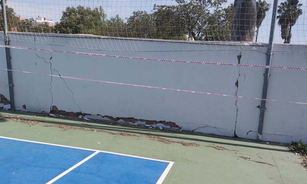 El AMPA del Pedro Muñoz Seca denuncia daños en un muro del instituto