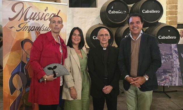 Éxito en una noche solidaria en el Castillo con maridaje de vino y música para apoyar la nueva Parroquia de Valle Alto
