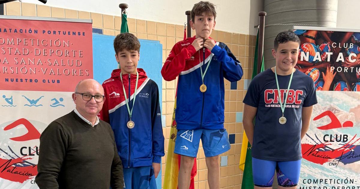 Más de 400 nadadores compiten en un intenso fin de semana en las Piscinas Municipales