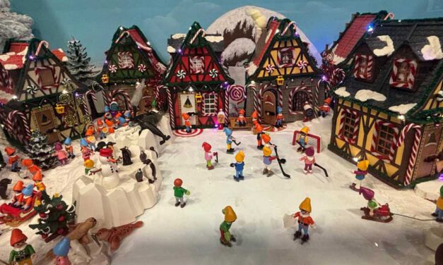 El Paseo abre la ciudad de Papá Noel en Laponia, formada por 10.000 clicks de Playmóbil