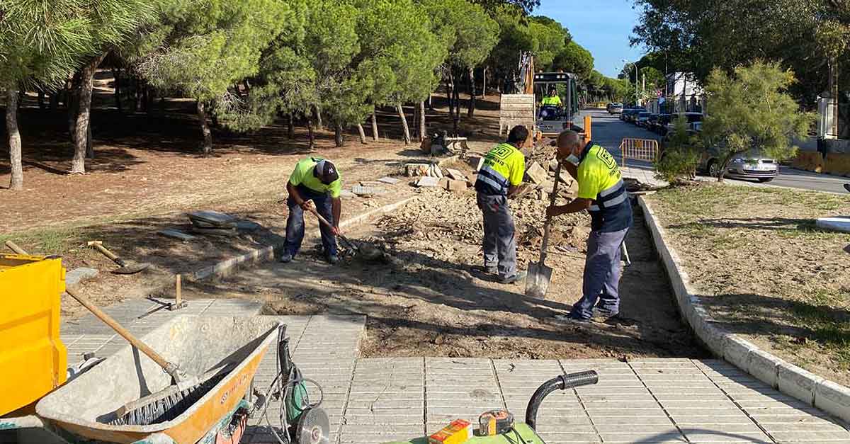 Reparado el acceso al paseo de La Puntilla desde el Camino de los Enamorados
