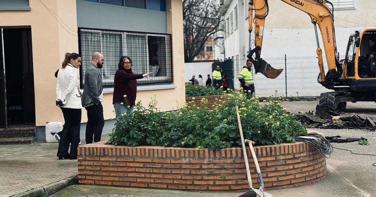 Los colegios Valdelagrana y José Luis Poullet mejoran sus instalaciones con nuevas obras y reparaciones