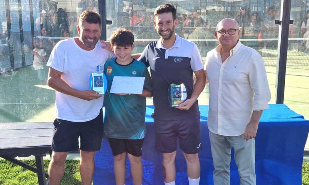 Éxito del Torneo Benéfico de Pádel Autismo El Puerto, que congregó a cerca de 80 participantes