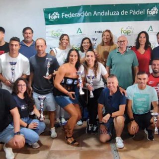 El Club de Pádel La Central celebra la entrega de trofeos de la fase provincial de la Liga Andaluza