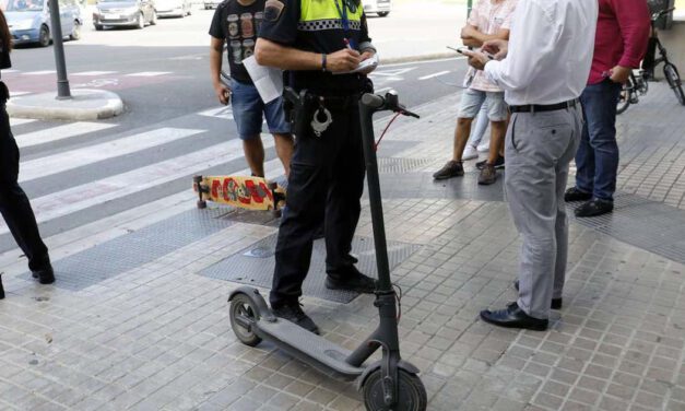 Una campaña informativa recordará las nuevas normas para patinetes eléctricos en las calles de El Puerto