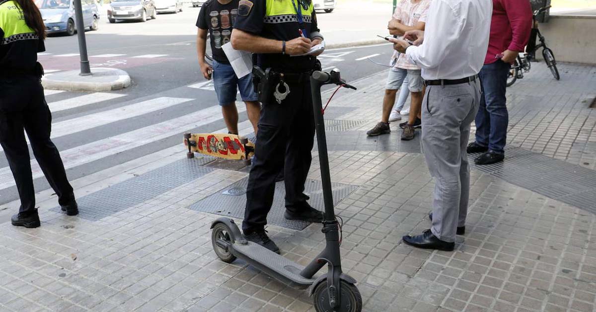Una campaña informativa recordará las nuevas normas para patinetes eléctricos en las calles de El Puerto