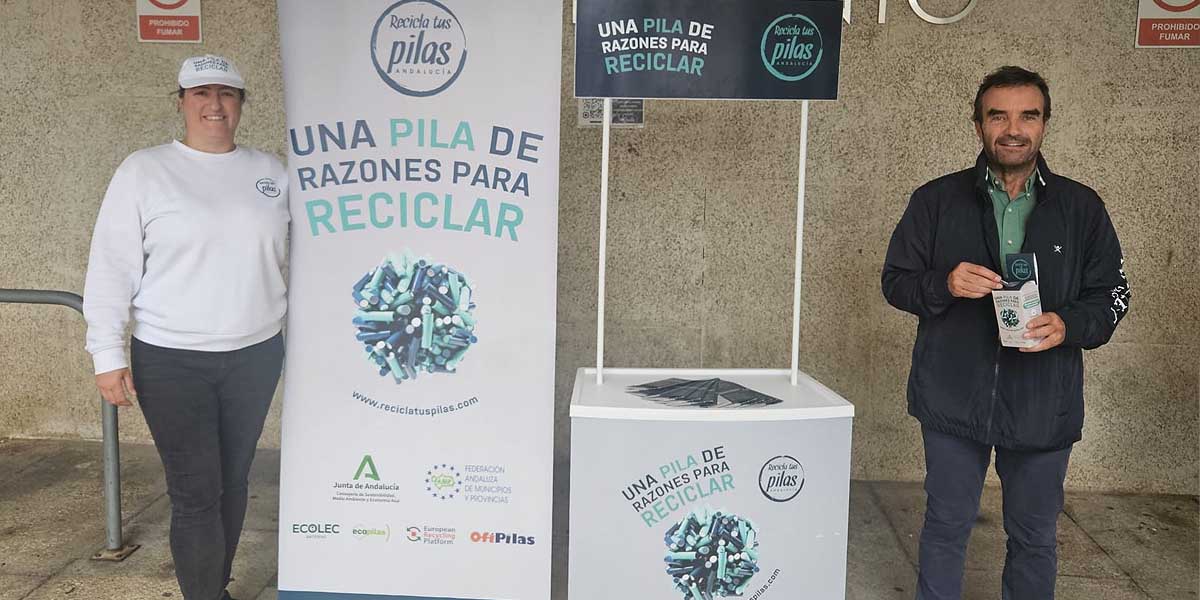La campaña 'Una Pila de Razones' llega a El Puerto para concienciar sobre el reciclaje de pilas