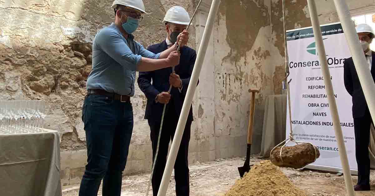 Colocada la primera piedra para rehabilitar un palacete de 1862 en El Puerto como promoción de nuevas viviendas