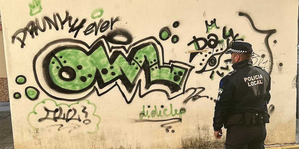 La Policía Local identifica al grafitero ‘OWL’, al que se le atribuyen distintas pintadas en El Puerto
