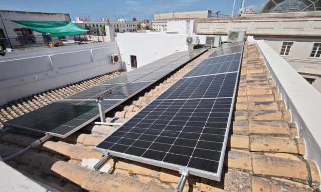El Puerto Global cubrirá casi el 68% de su consumo eléctrico con una nueva instalación fotovoltaica